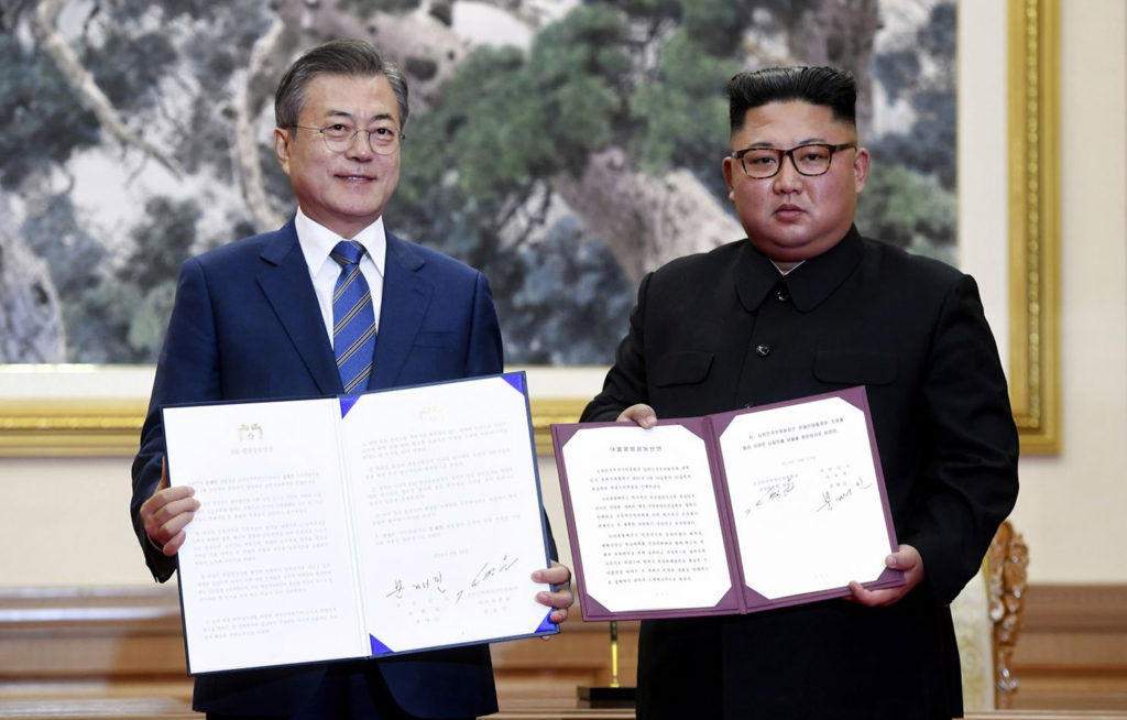 inter korean summit 1024x654 [일본 여론조사] 3차 남북정상회담과 북한 비핵화, 북방영토 문제