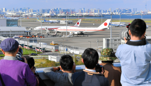 haneda 일본정부전용기 신구 일본정부전용기 하네다공항에 나란히 주기